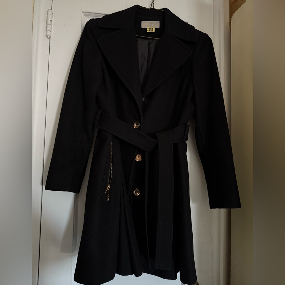 Coat - Picture 4 of 11
